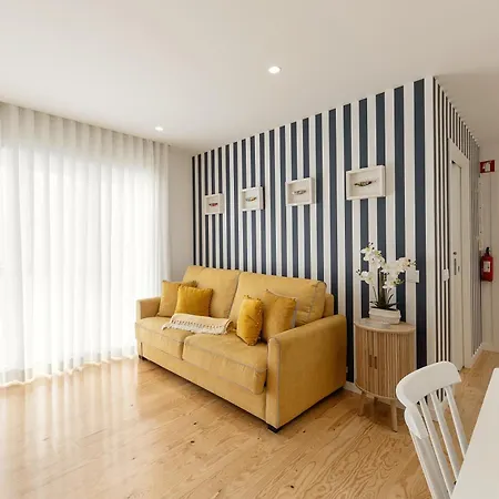 Casa Sardinhas * Nazare